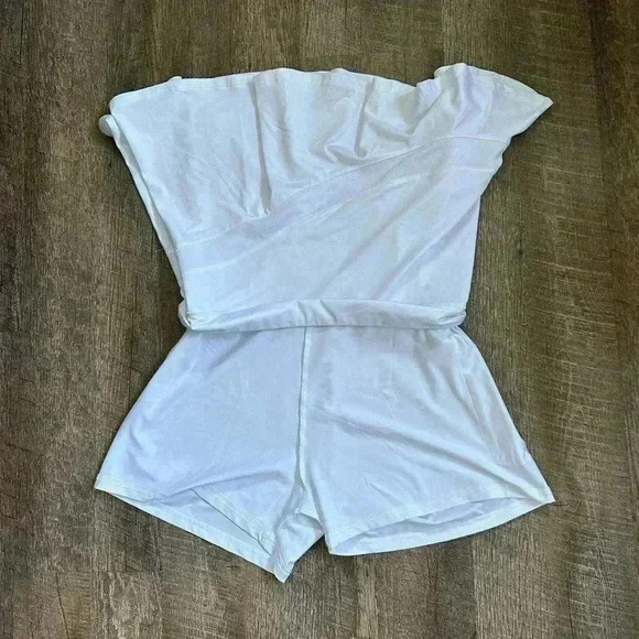 🆕White  Athletic Skort - Picture 7 of 16